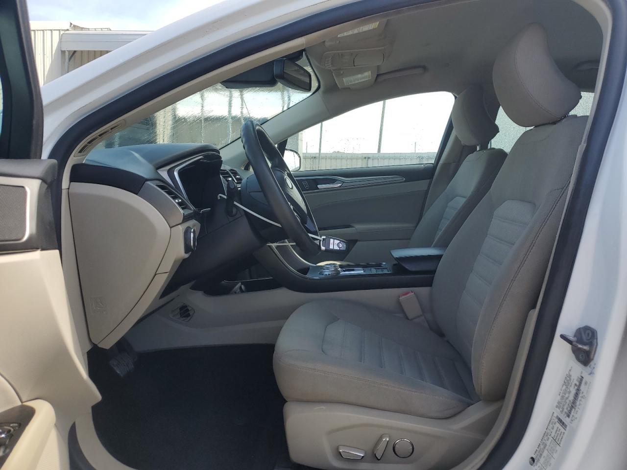 2019 Ford Fusion Se VIN: 3FA6P0LU6KR256656 Lot: 80145875