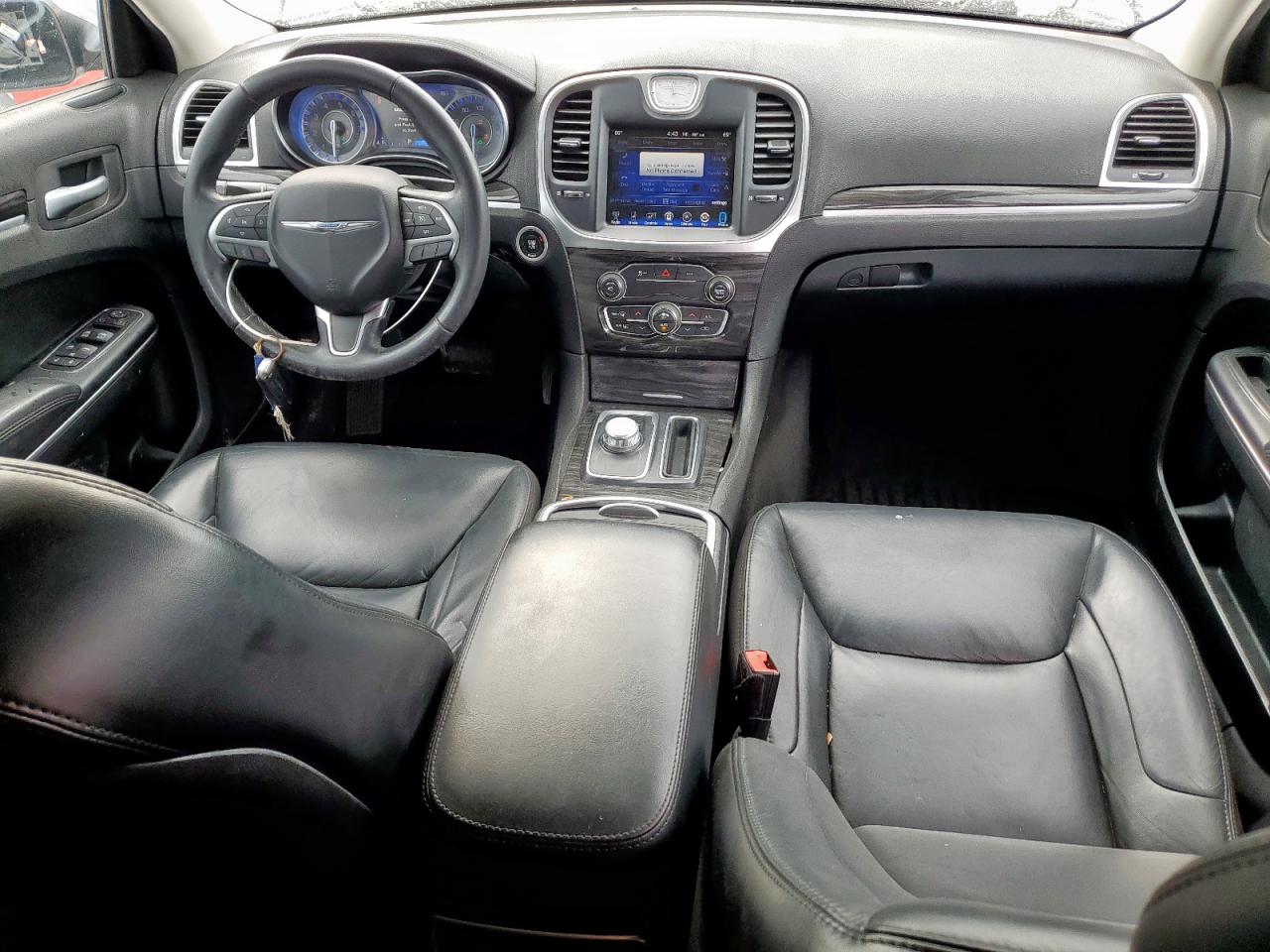 2016 Chrysler 300 Limited VIN: 2C3CCAAG6GH235955 Lot: 81394905