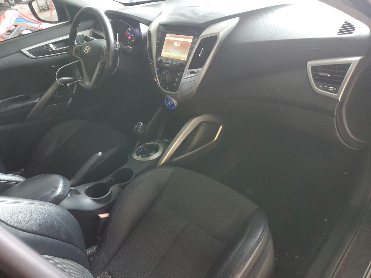 2013 Hyundai Veloster VIN: KMHTC6AD8DU154118 Lot: 80083295