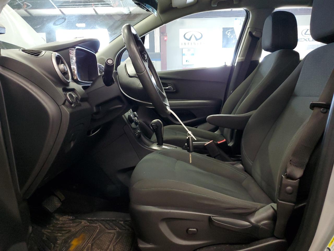 2015 Chevrolet Trax Ls VIN: KL7CJKSB9FB100452 Lot: 84239475