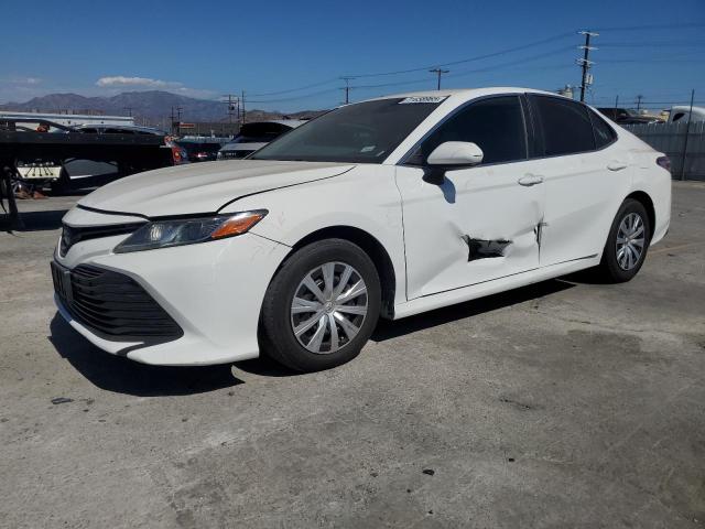  TOYOTA CAMRY 2020 Белы