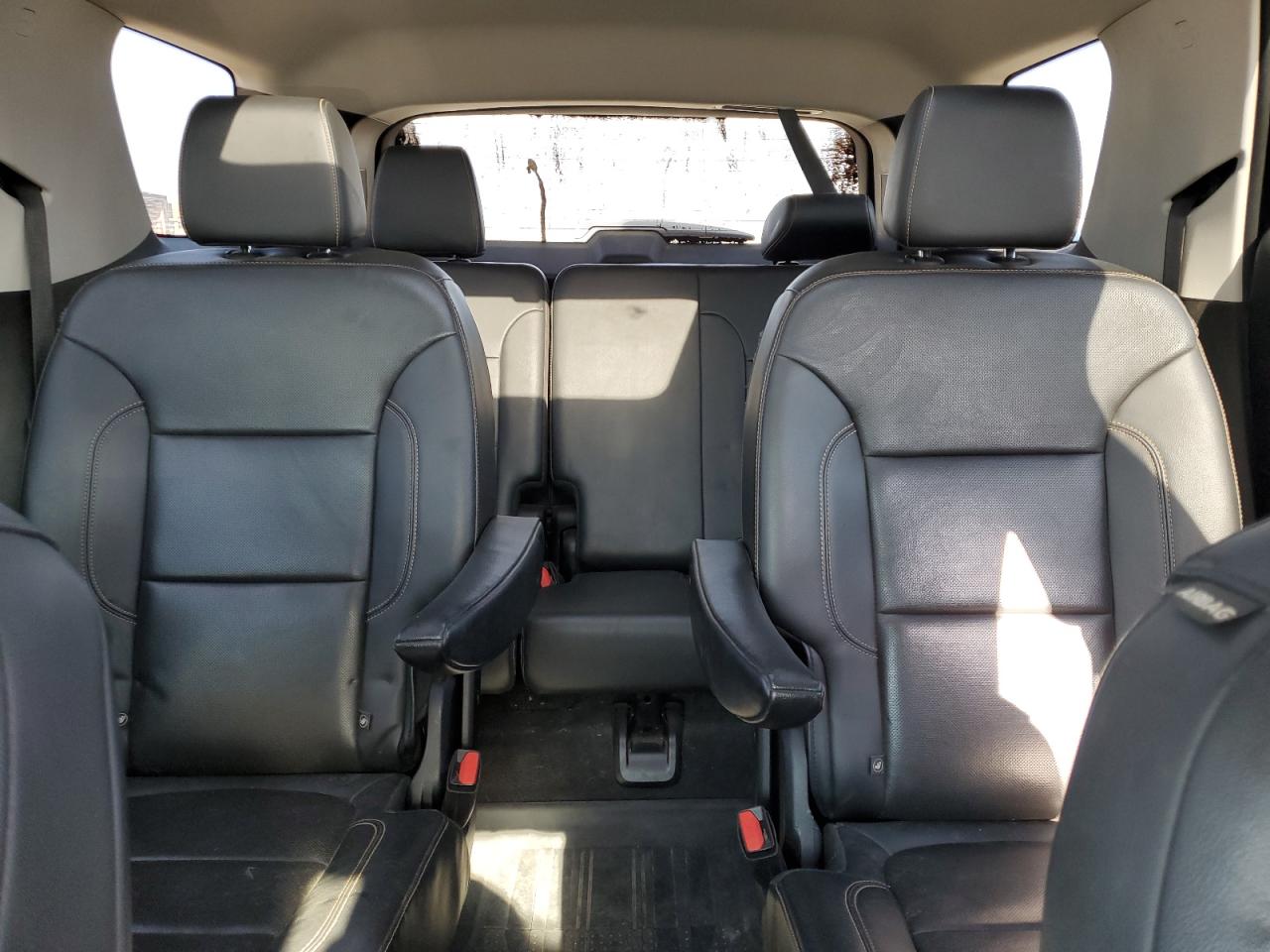 2019 Chevrolet Traverse Premier VIN: 1GNEVKKW1KJ208607 Lot: 84211345