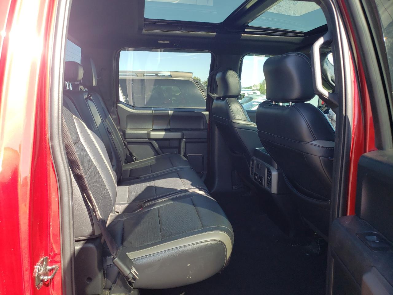 2017 Ford F150 Raptor VIN: 1FTFW1RG8HFC28688 Lot: 80278105