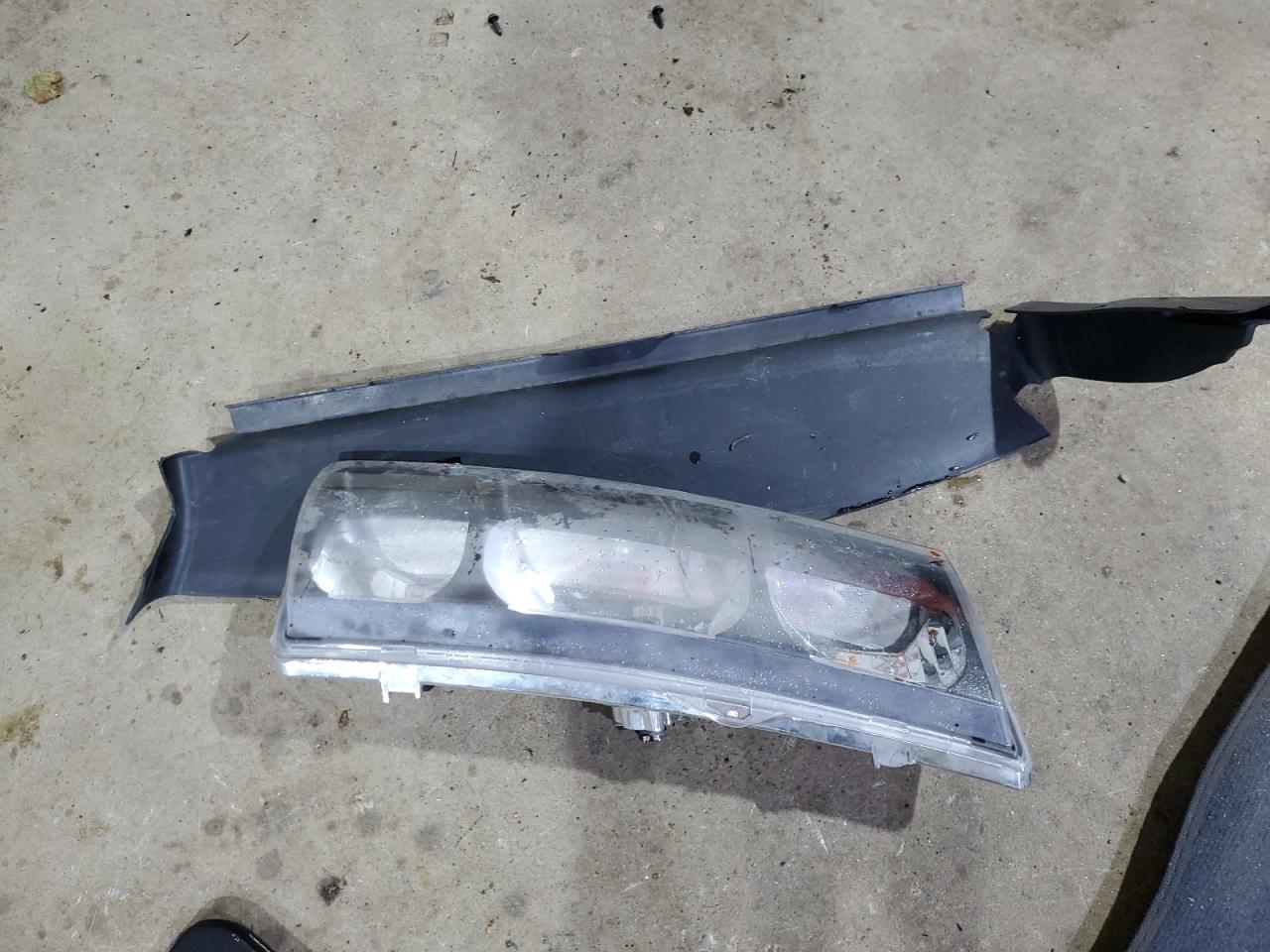 2003 Saturn Vue VIN: 5GZCZ63B13S882919 Lot: 83771705