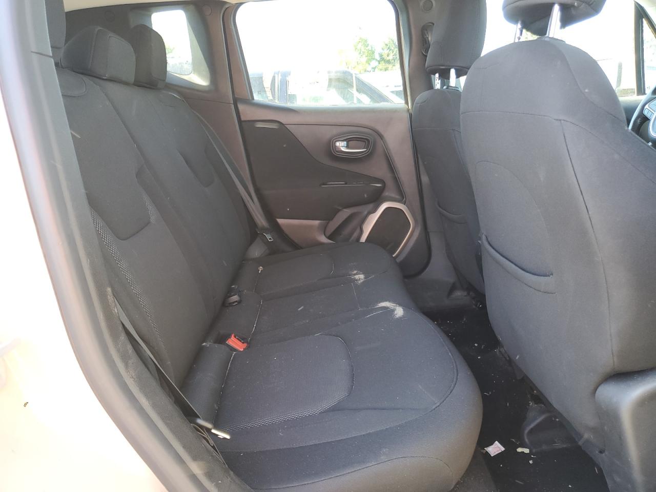 2015 Jeep Renegade Latitude VIN: ZACCJABT1FPB30640 Lot: 80924495