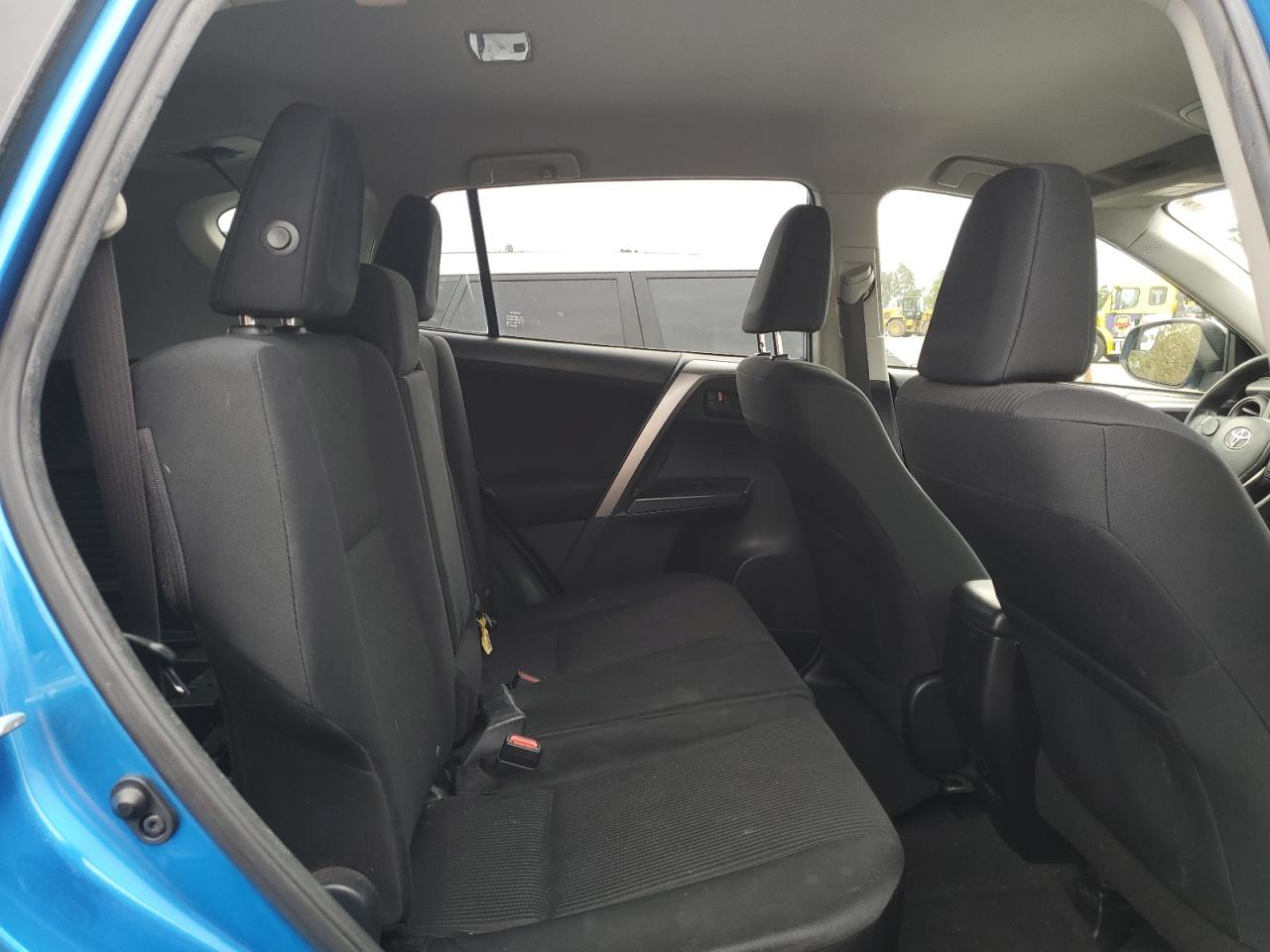2017 Toyota Rav4 Le VIN: JTMZFREV0HJ103651 Lot: 81833515