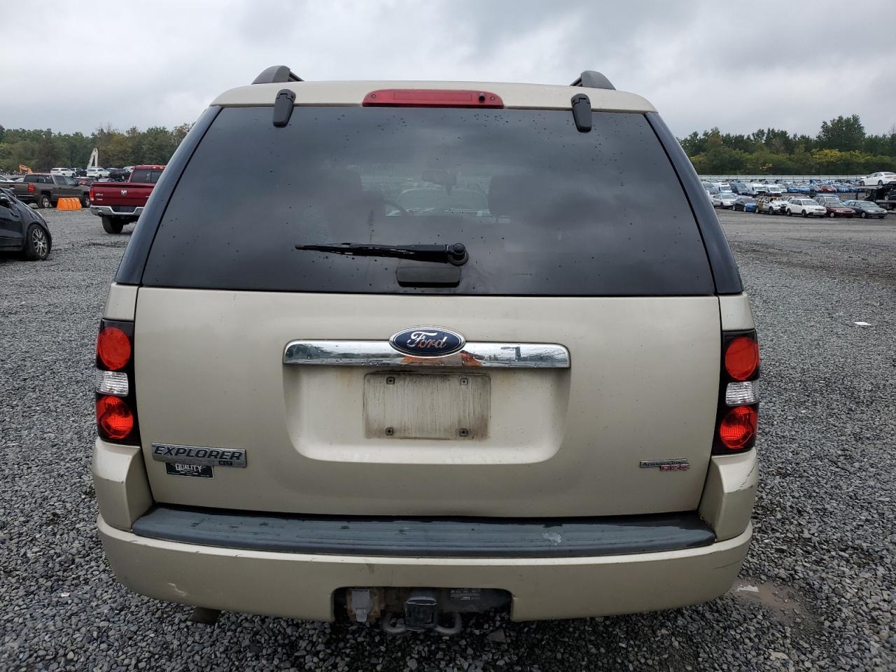 2007 Ford Explorer Xlt VIN: 1FMEU73E07UB49999 Lot: 71641665