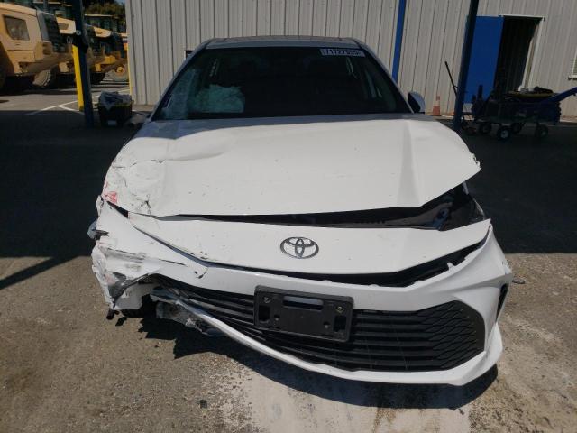  TOYOTA CAMRY 2025 Белы