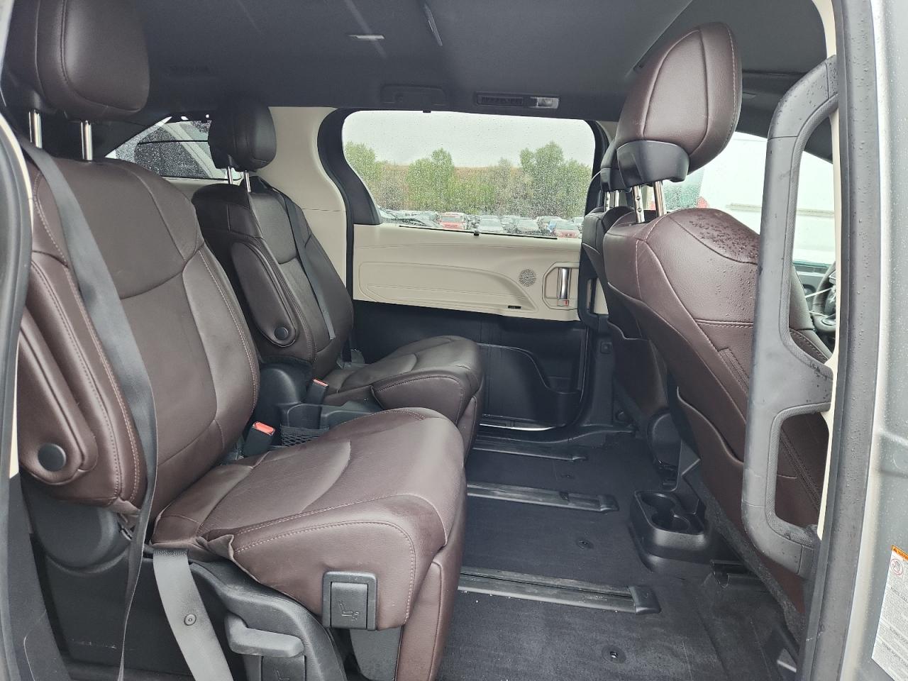 2024 Toyota Sienna Limited VIN: 5TDESKFC2RS112046 Lot: 83878595