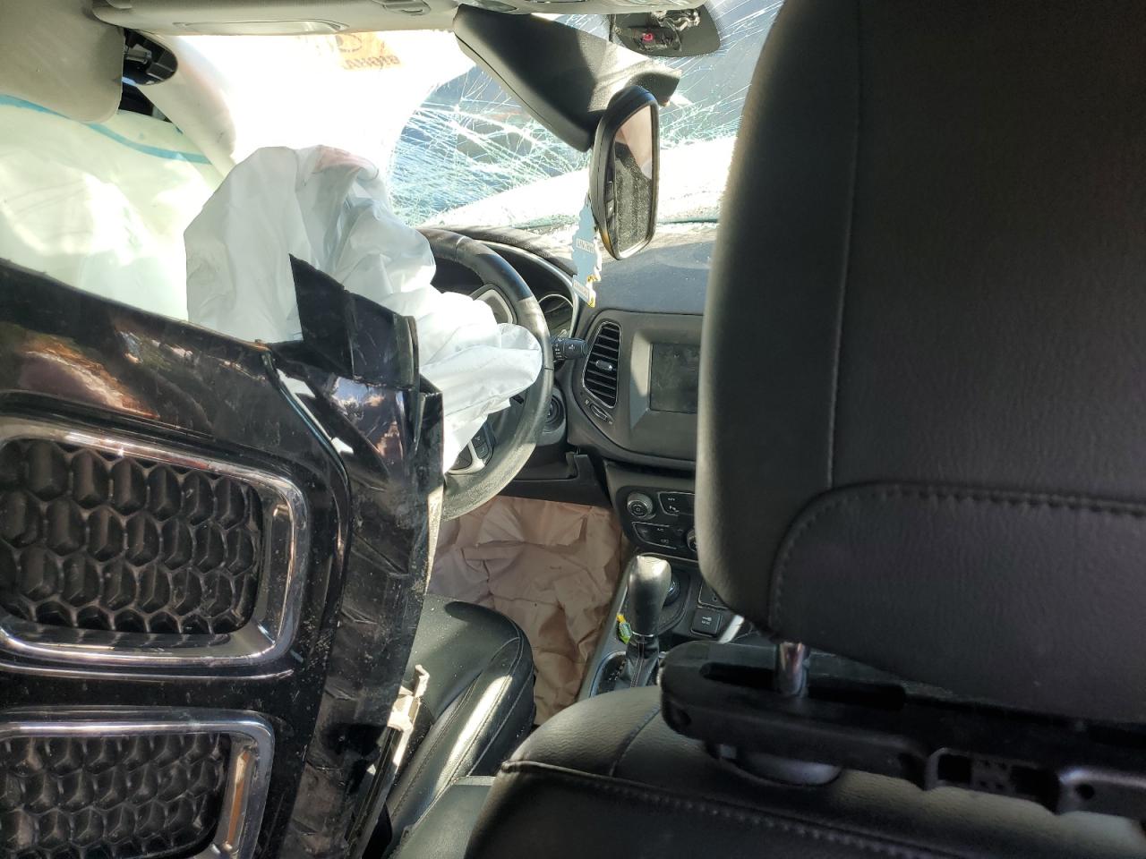 2017 Jeep Compass Latitude VIN: 3C4NJDBB9HT646757 Lot: 85883495