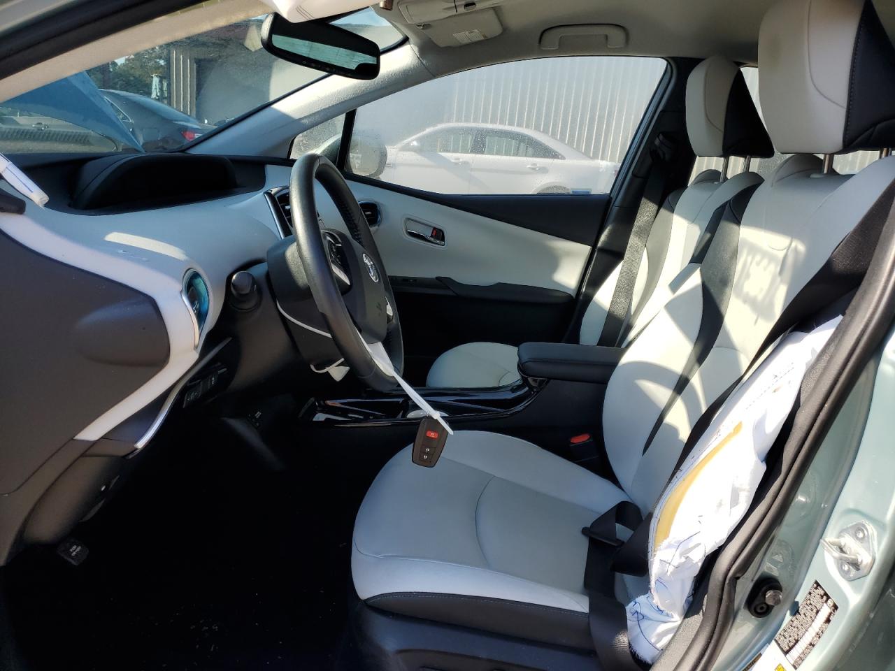 2016 Toyota Prius VIN: JTDKARFU3G3011877 Lot: 81680965