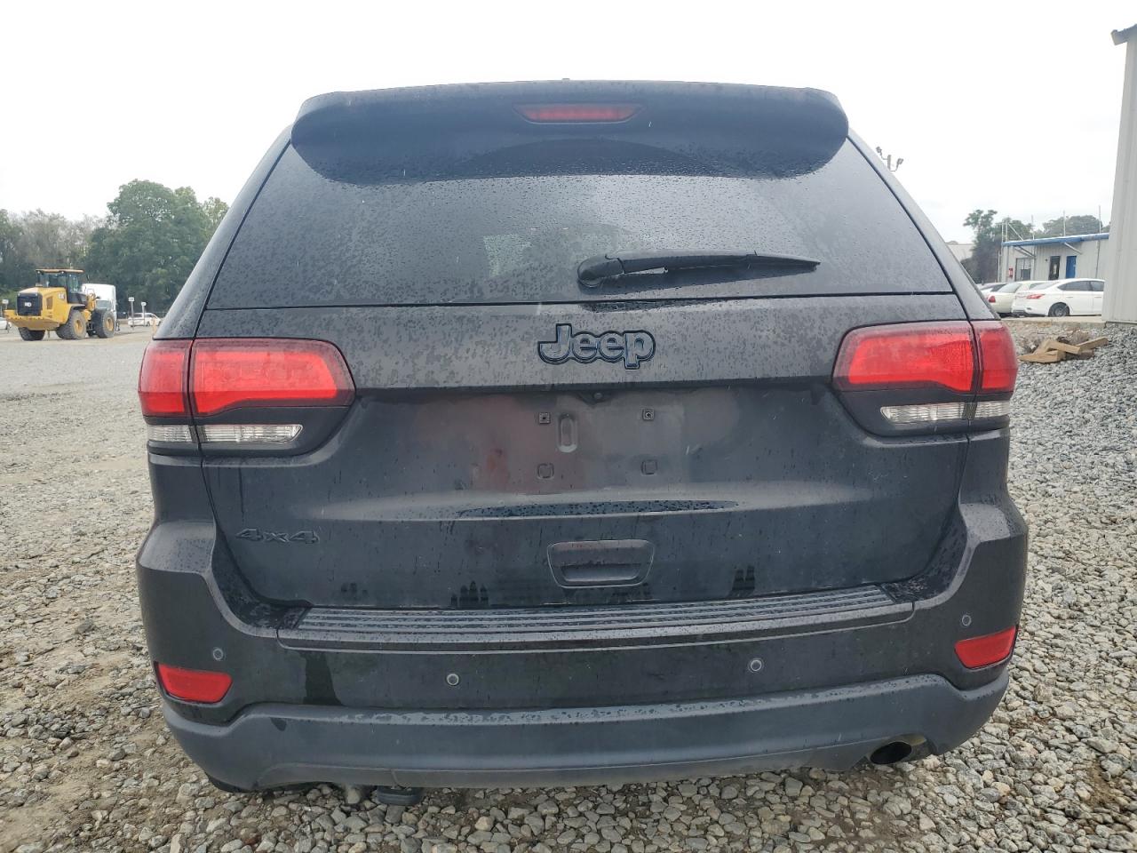 2018 Jeep Grand Cherokee Laredo VIN: 1C4RJFAG3JC352363 Lot: 84367985