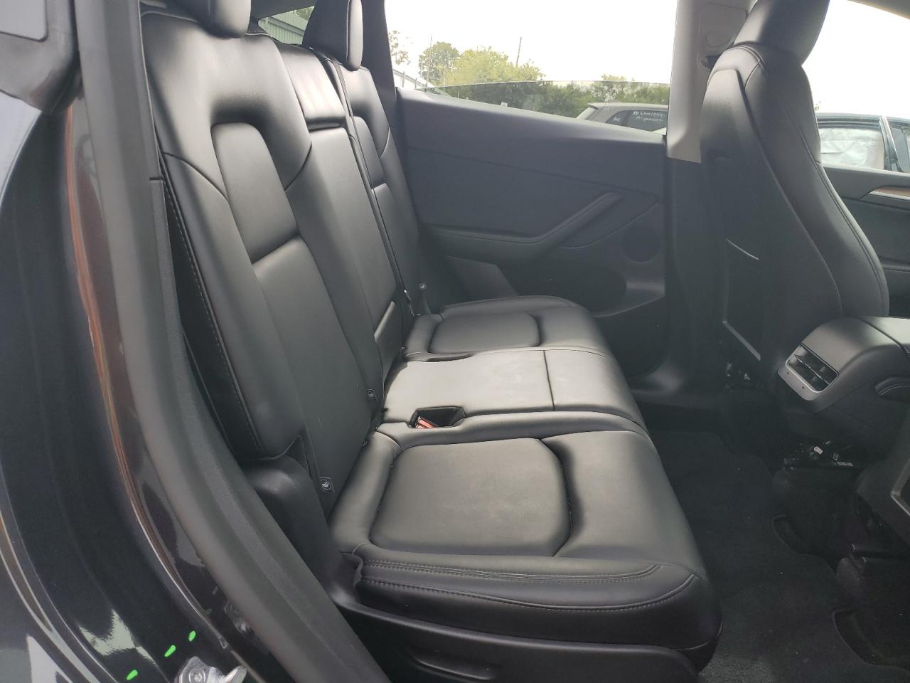 2025 Tesla Model Y VIN: 7SAYGAEEXSF294894 Lot: 81887075