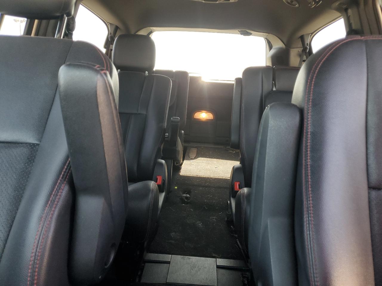 2014 Dodge Grand Caravan R/T VIN: 2C4RDGEG9ER385548 Lot: 80610565