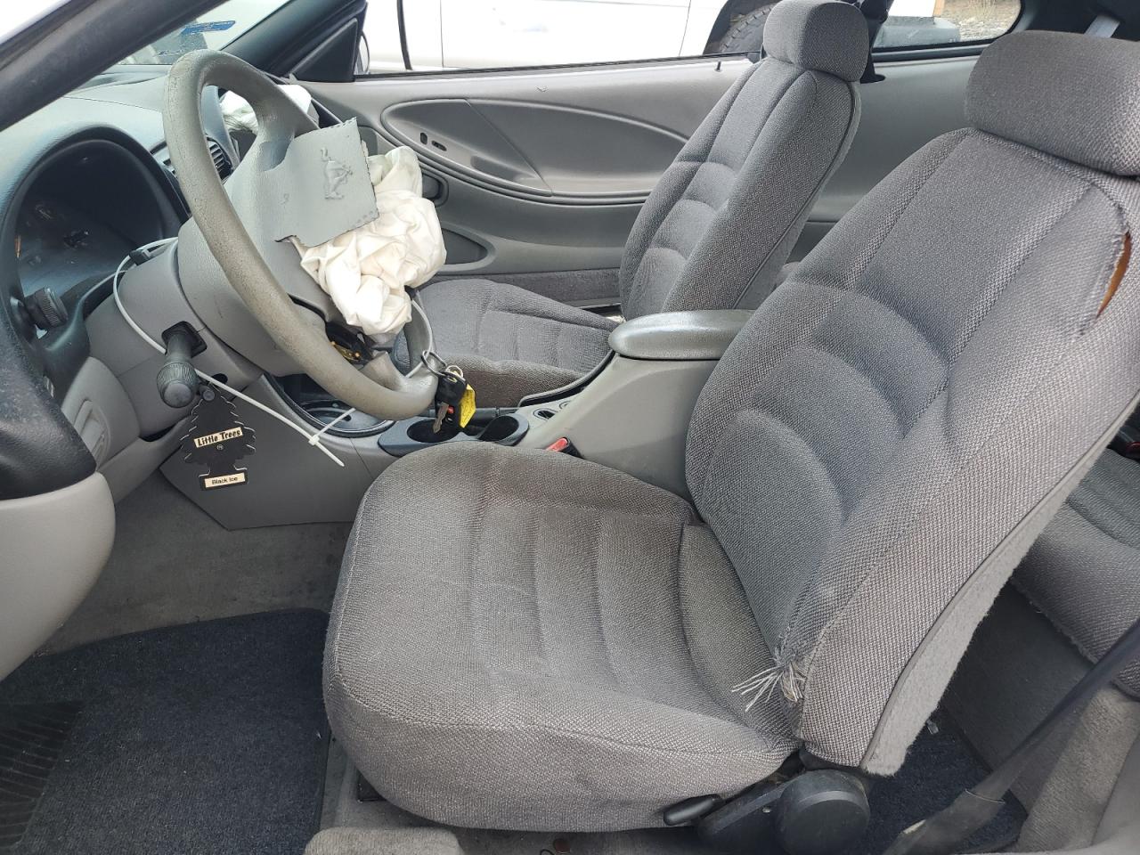 1998 Ford Mustang VIN: 1FAFP404XWF131609 Lot: 71038265