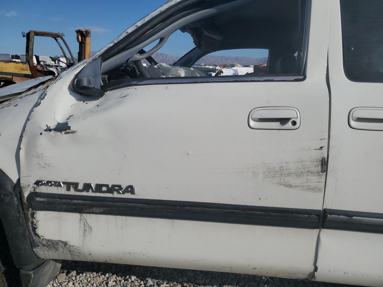 2000 Toyota Tundra Access Cab VIN: 5TBBT4417YS014828 Lot: 71728065