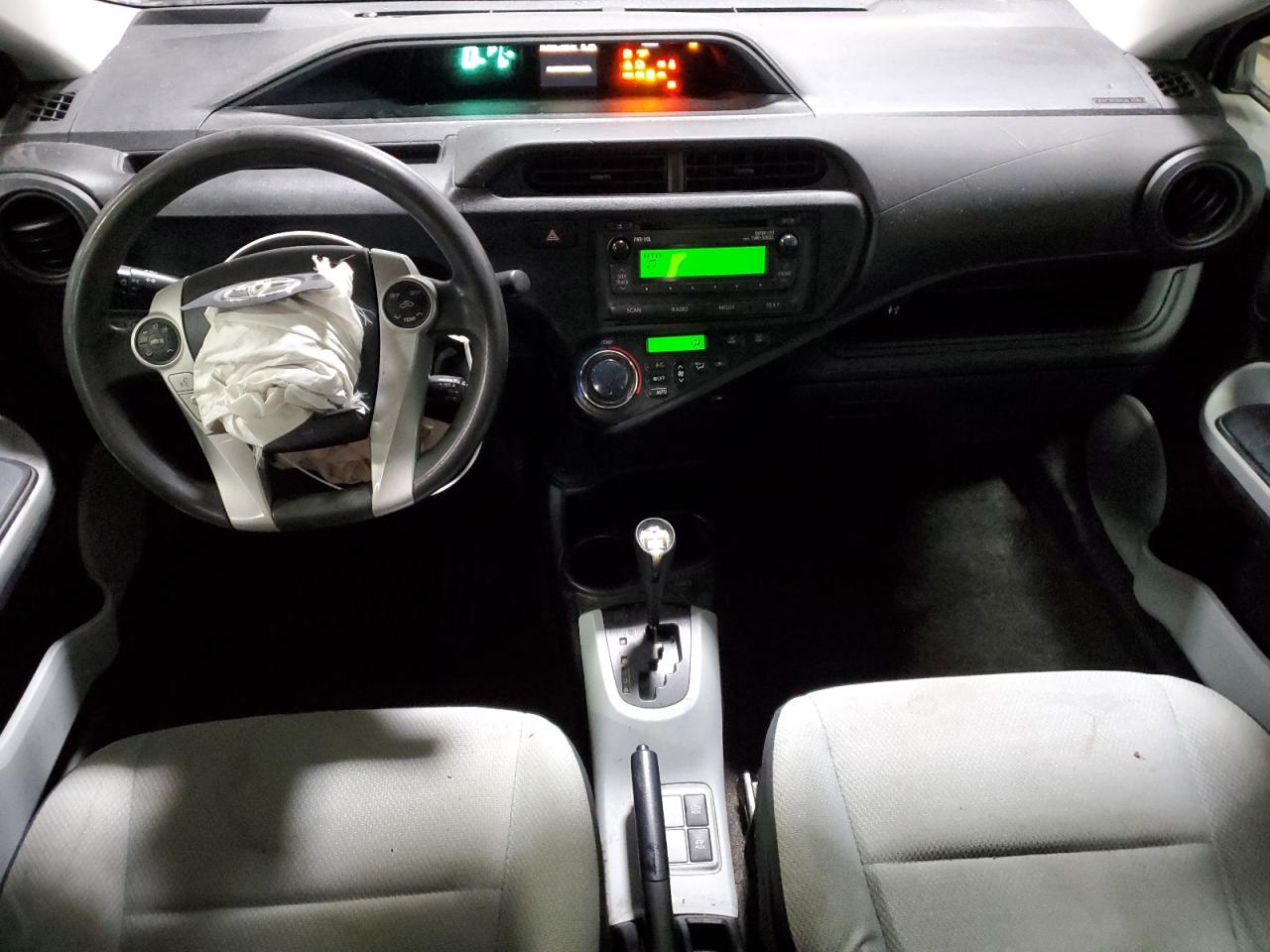 2013 Toyota Prius C VIN: JTDKDTB34D1547598 Lot: 84367235