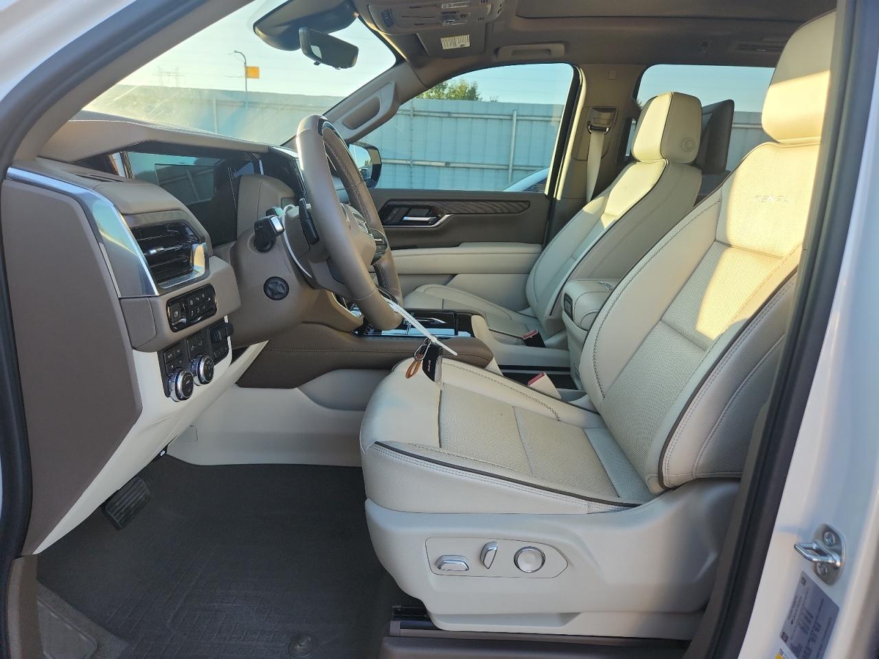 2025 GMC Yukon Xl Denali VIN: 1GKS2JRL7SR218249 Lot: 84339705