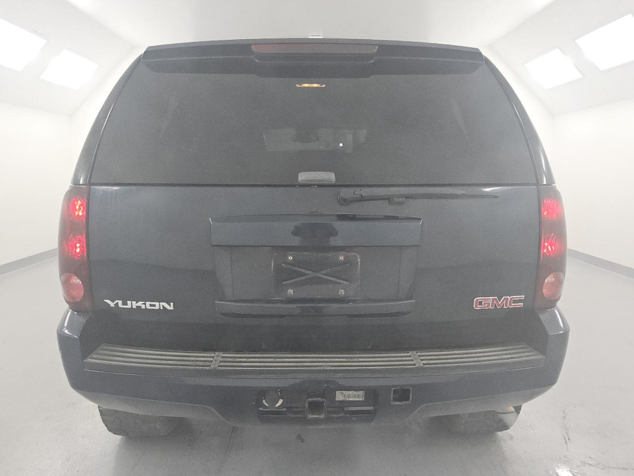 2007 GMC Yukon VIN: 1GKFC13057J130786 Lot: 70395325