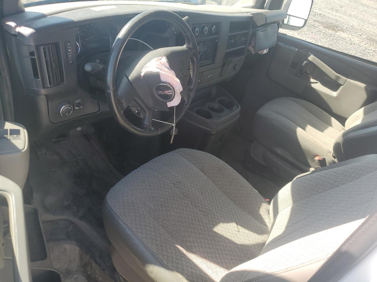 2020 GMC Savana G2500 VIN: 1GTW7AFG3L1182565 Lot: 82119885