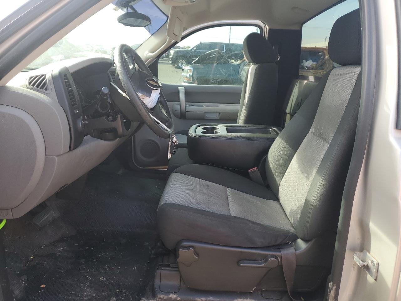 2008 Chevrolet Silverado C1500 VIN: 1GCEC14X28Z323077 Lot: 81819145