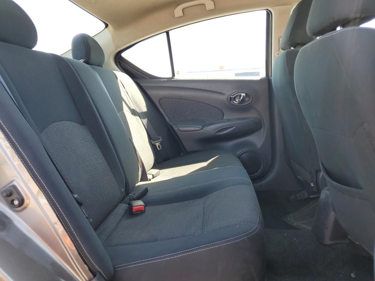 2016 Nissan Versa S VIN: 3N1CN7AP7GL899328 Lot: 71651955