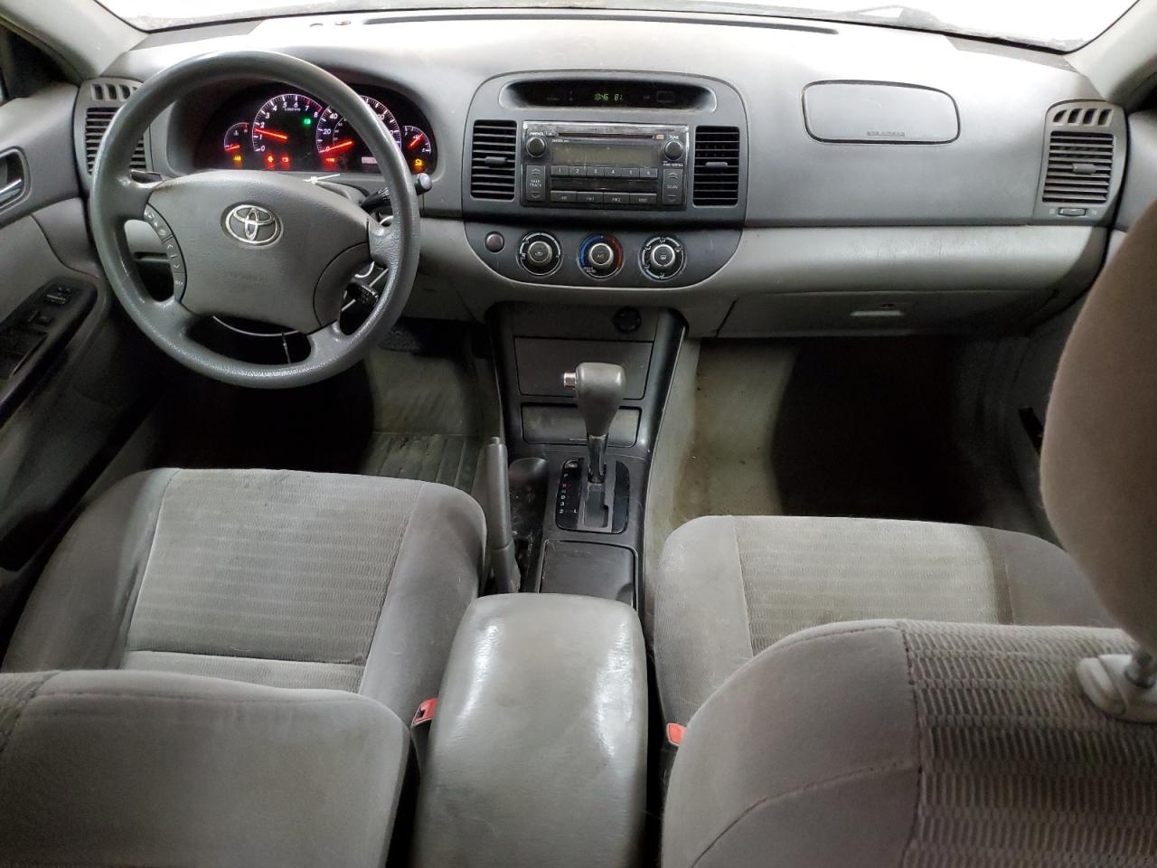 2005 Toyota Camry Le VIN: 4T1BE32K15U050668 Lot: 82148195