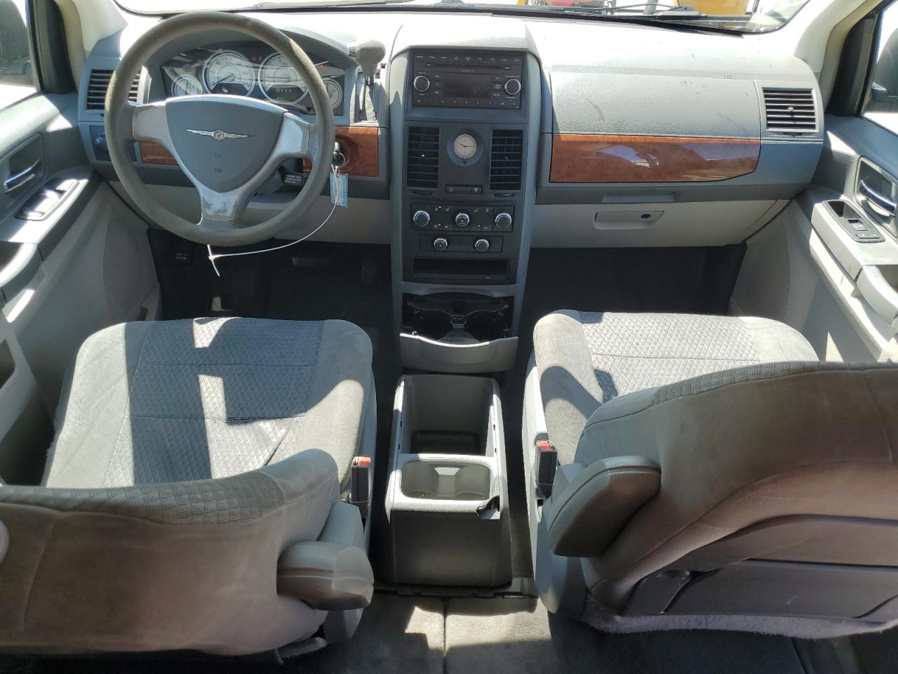 2008 Chrysler Town & Country Lx VIN: 2A8HR44H18R743471 Lot: 81241205