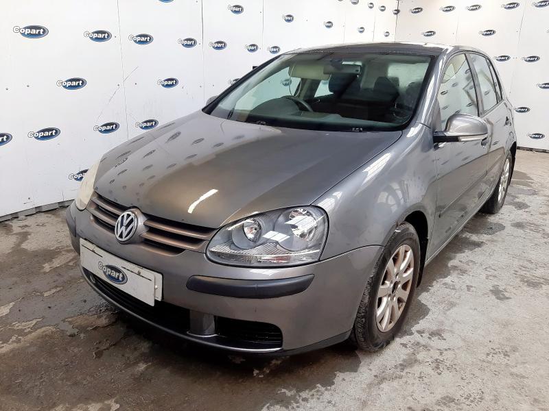 2004 VOLKSWAGEN GOLF FSI SE  for sale at Copart BELFAST