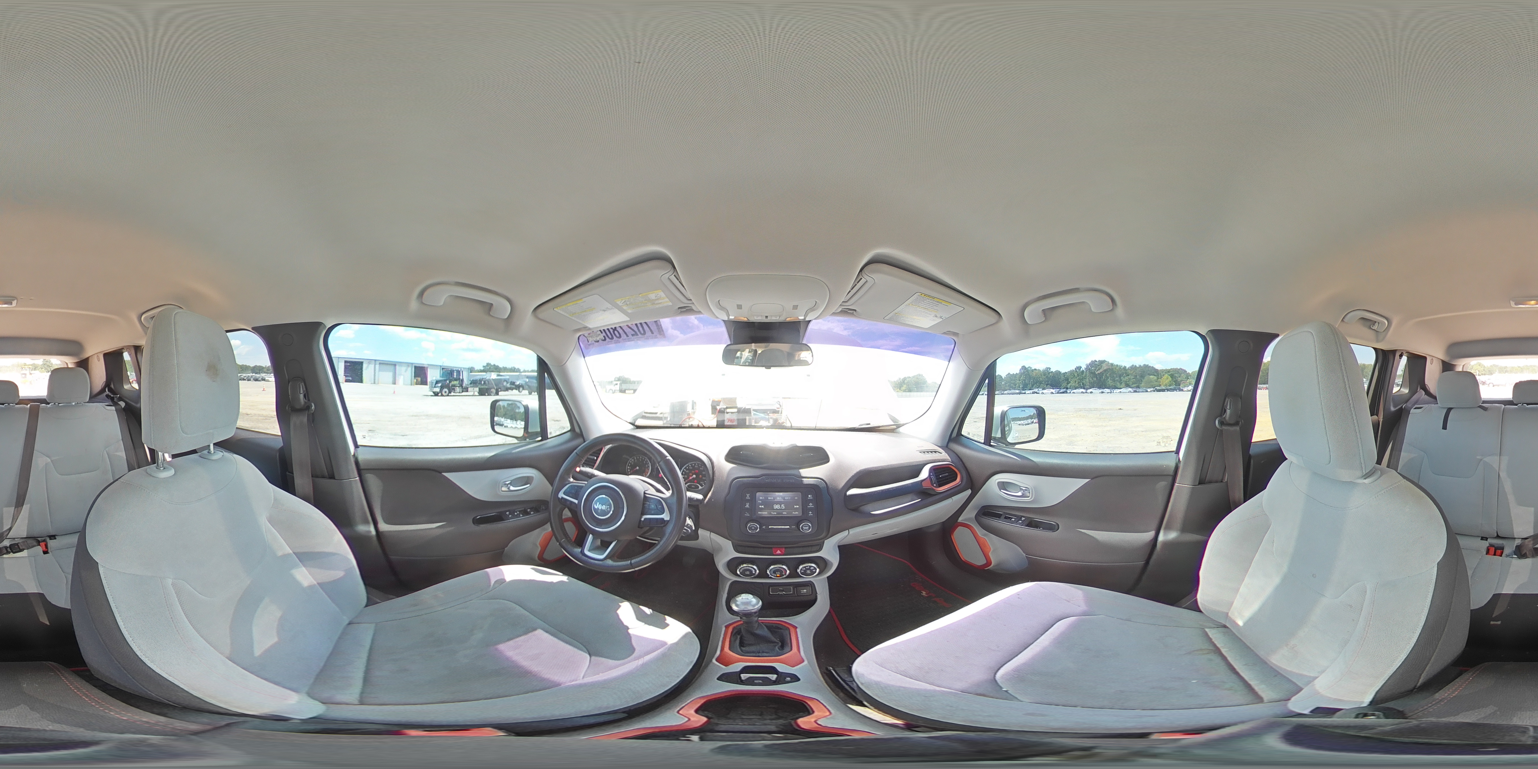 2015 Jeep Renegade Latitude VIN: ZACCJABH0FPB63792 Lot: 70278055