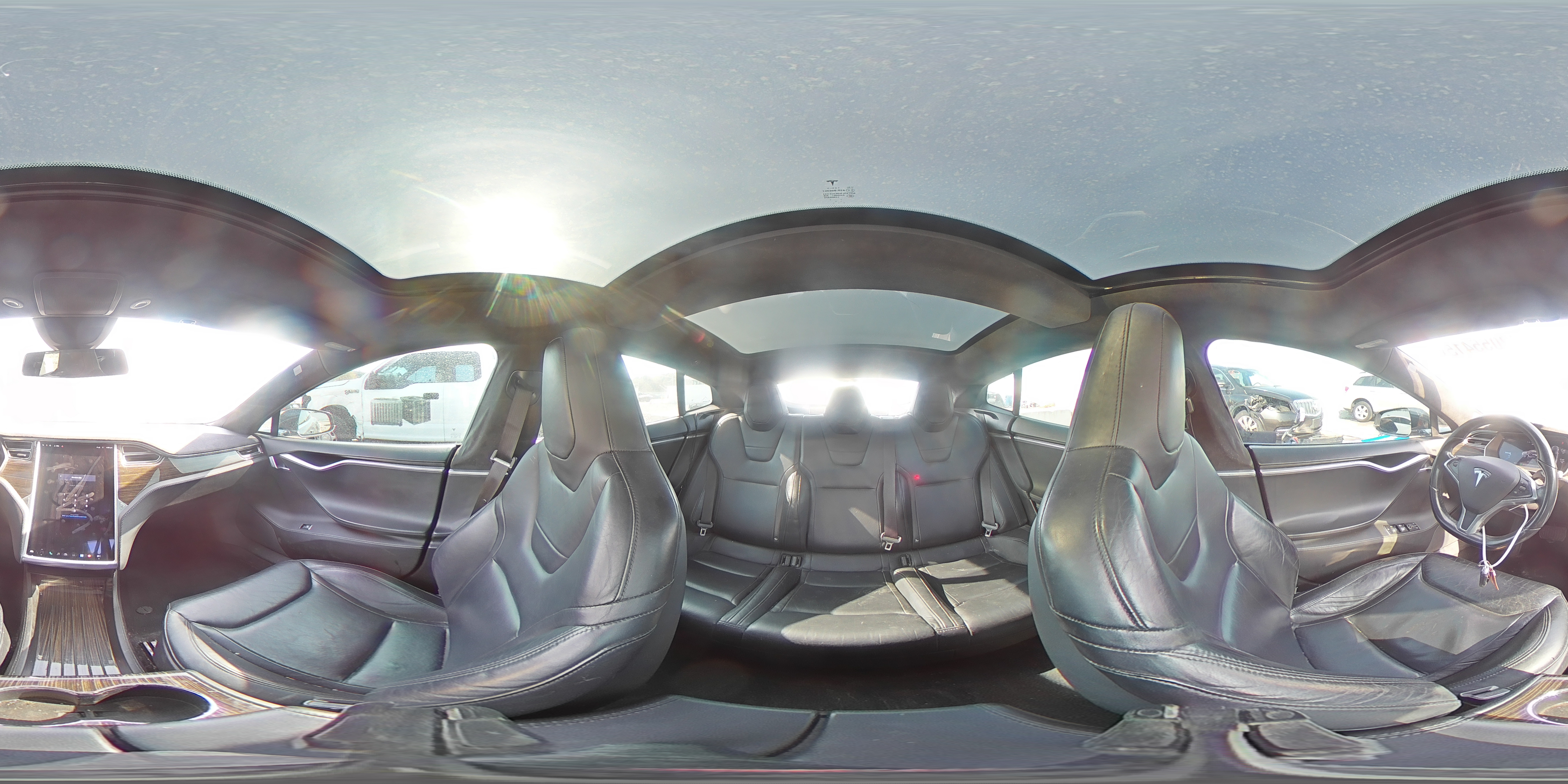 2015 Tesla Model S 85 VIN: 5YJSA1H15FF081144 Lot: 72055415