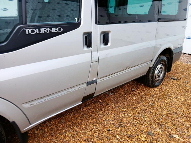 2010 FORD TRAN 115 TOUR T280S TREND 