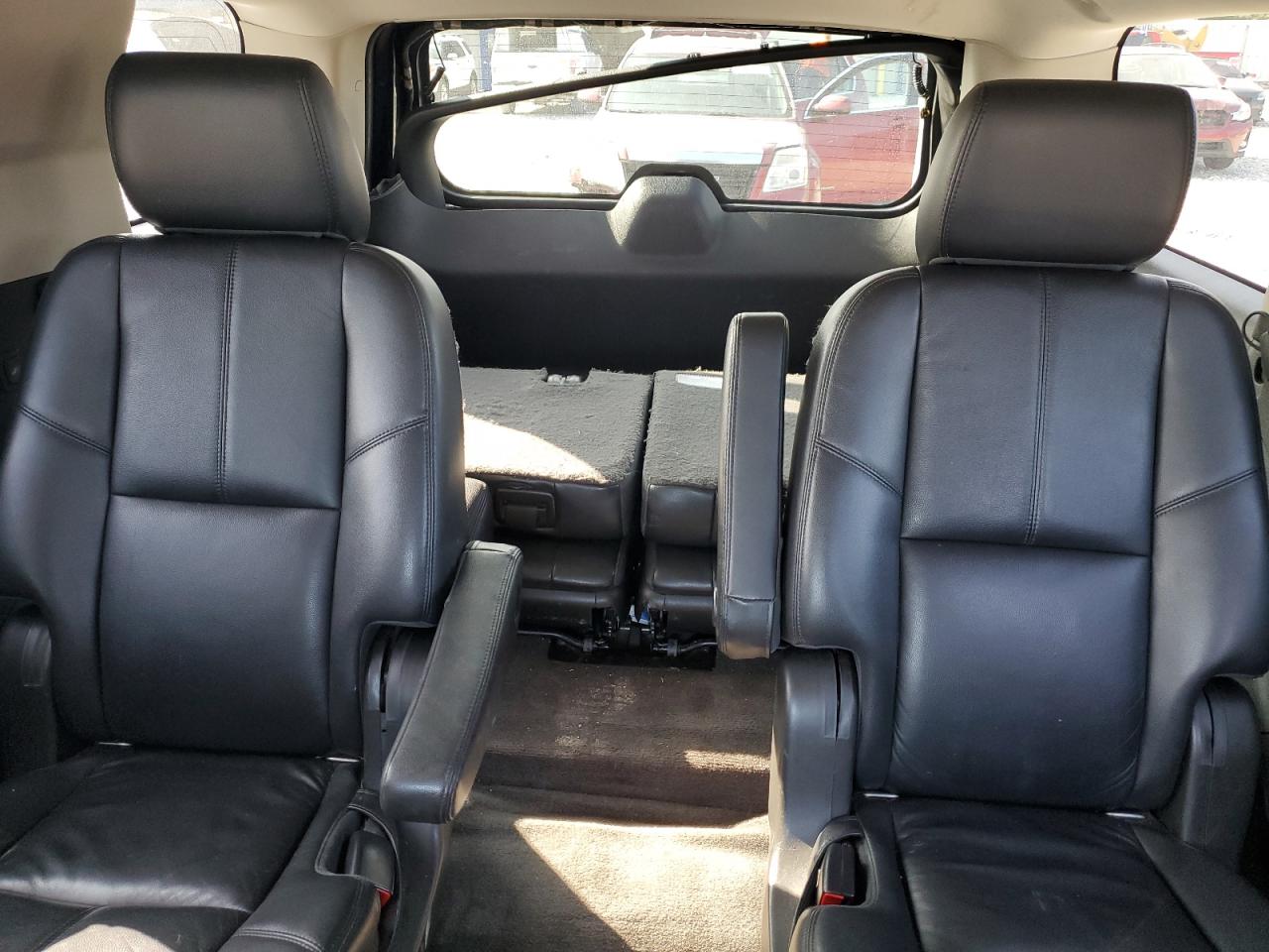 2013 Chevrolet Tahoe K1500 Lt VIN: 1GNSKBE05DR356668 Lot: 71862685