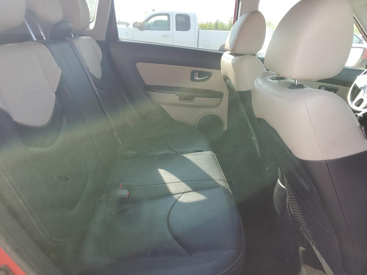 2013 Kia Soul + VIN: KNDJT2A61D7510025 Lot: 81055535