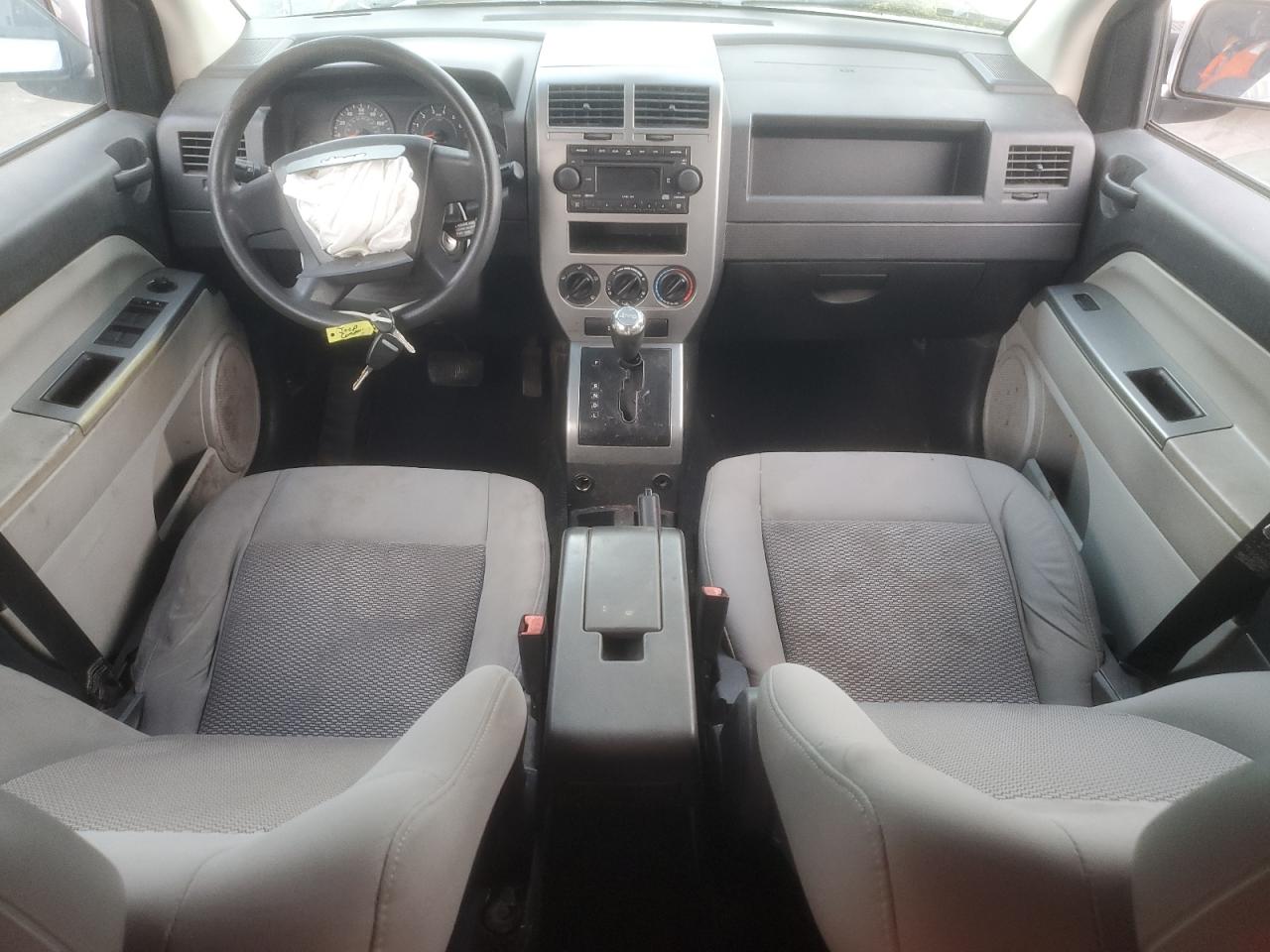 2007 Jeep Compass VIN: 1J8FF47W57D185636 Lot: 84288305