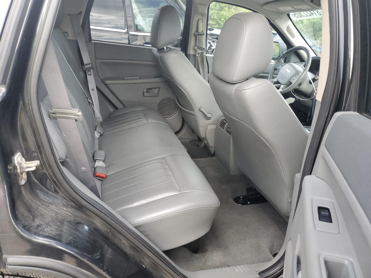 2005 Jeep Grand Cherokee Laredo VIN: 1J4HR48N45C527605 Lot: 81422305