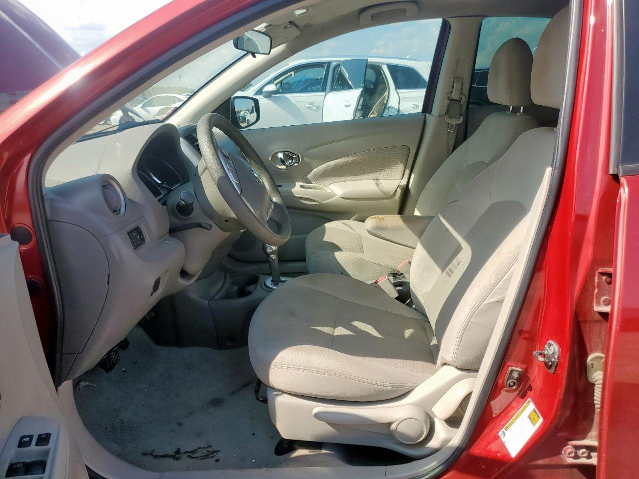 2015 Nissan Versa S VIN: 3N1CN7AP2FL807928 Lot: 70903425