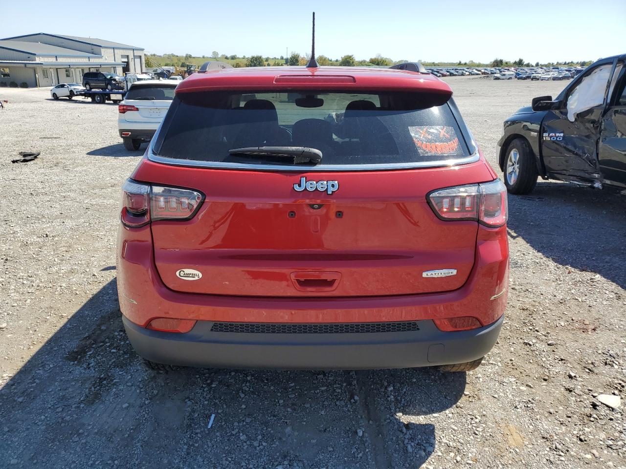 2018 Jeep Compass Latitude VIN: 3C4NJCBB0JT240513 Lot: 71701465