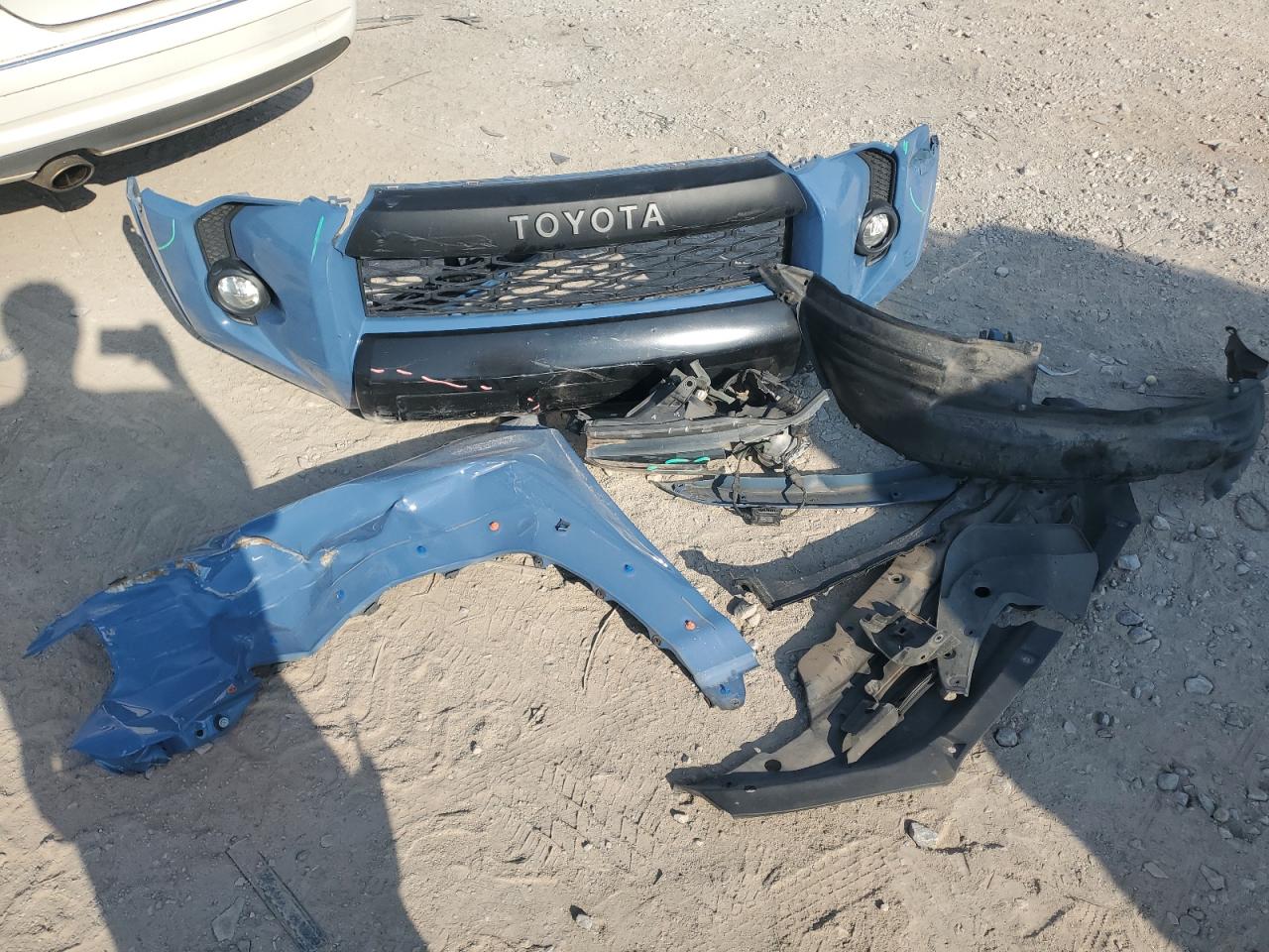 2018 Toyota 4Runner Sr5/Sr5 Premium VIN: JTEBU5JRXJ5603495 Lot: 80668085