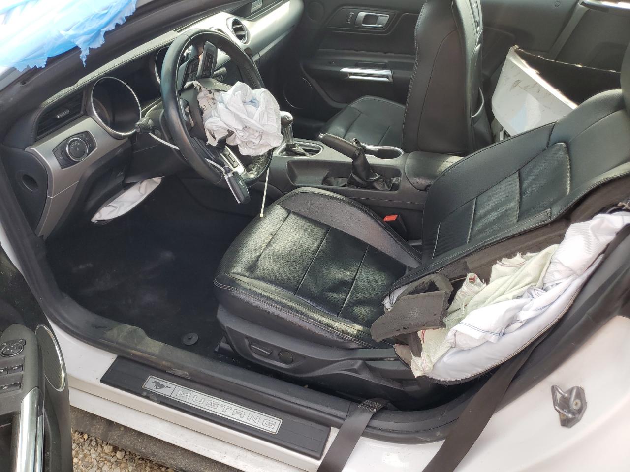 2021 Ford Mustang VIN: 1FATP8UH5M5113402 Lot: 70662195