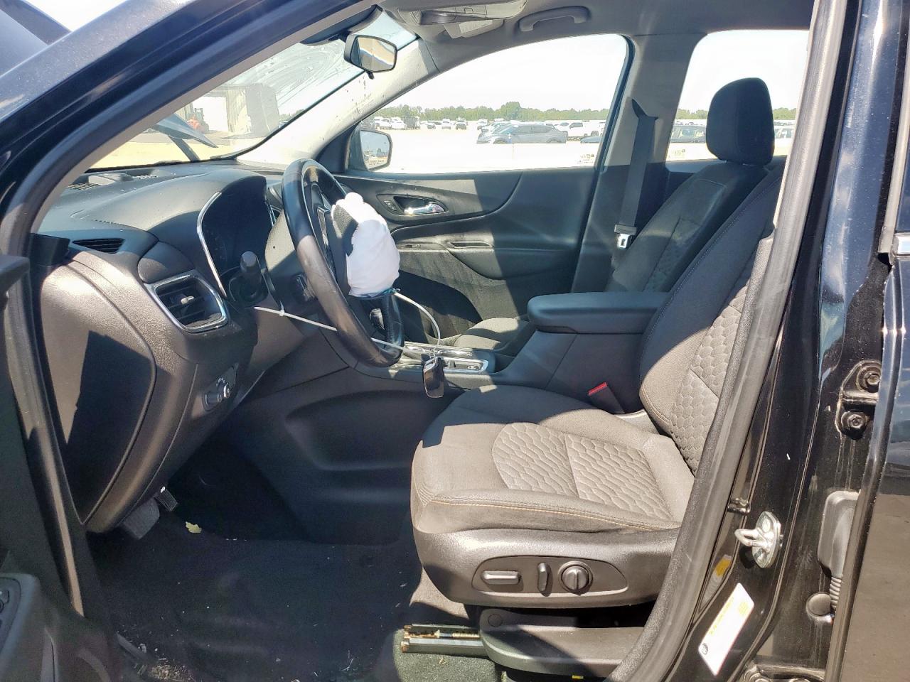 2019 Chevrolet Equinox Lt VIN: 2GNAXUEV1K6102596 Lot: 83978675