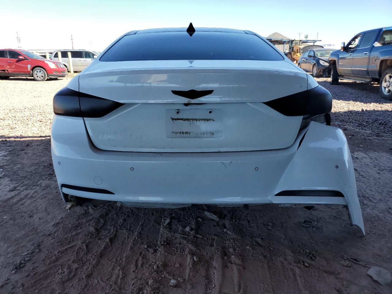 2015 Hyundai Genesis 3.8L VIN: KMHGN4JE4FU052696 Lot: 80216105