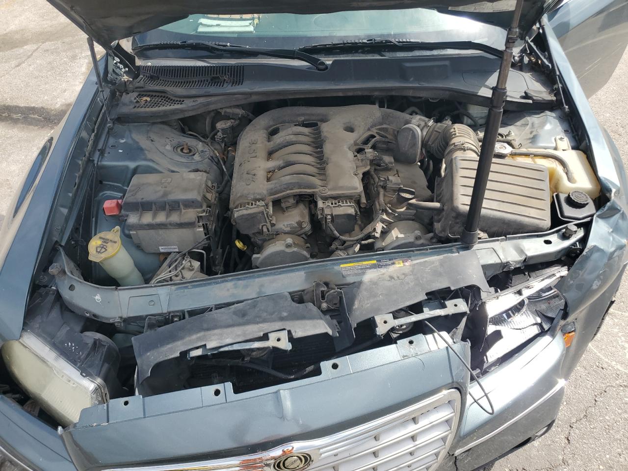 2005 Chrysler 300 Touring VIN: 2C3AA53GX5H153516 Lot: 71633855