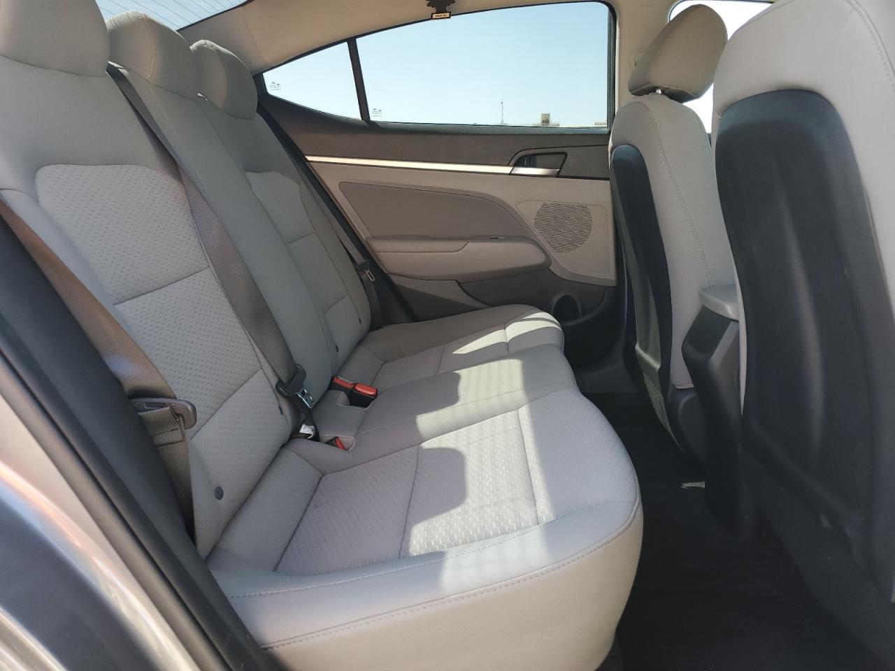 2019 Hyundai Elantra Sel VIN: 5NPD84LF0KH417190 Lot: 71540205