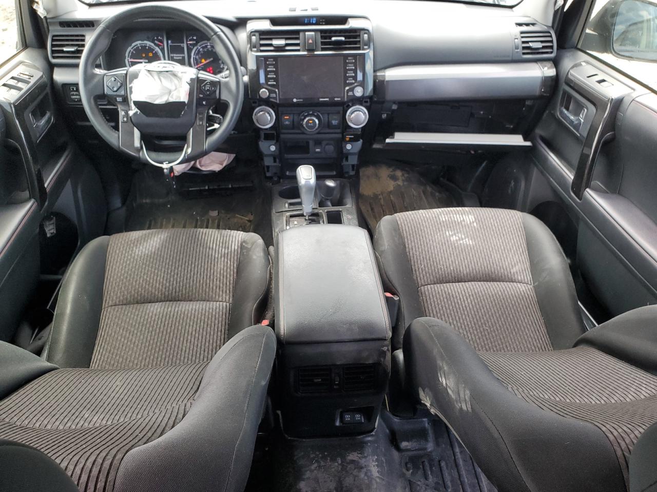 2022 Toyota 4Runner Sr5/Sr5 Premium VIN: JTEPU5JR2N5989048 Lot: 83936605