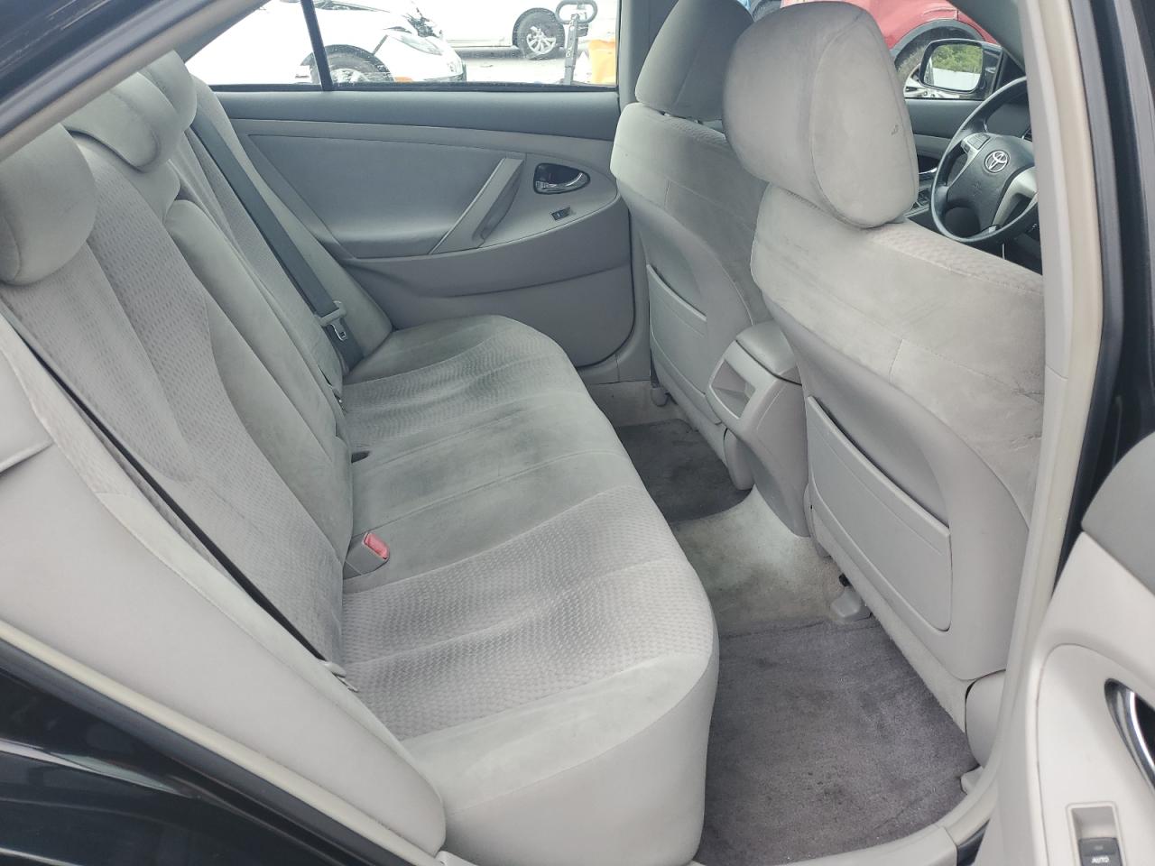 2010 Toyota Camry Base VIN: 4T1BF3EK7AU117020 Lot: 83771605