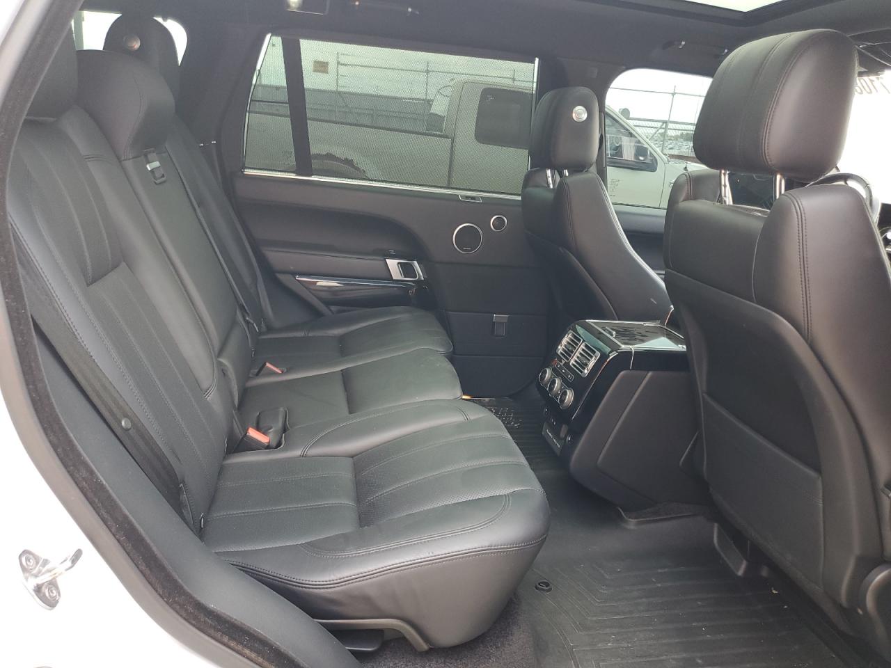 2017 Land Rover Range Rover Supercharged VIN: SALGS5FE1HA327790 Lot: 71082765