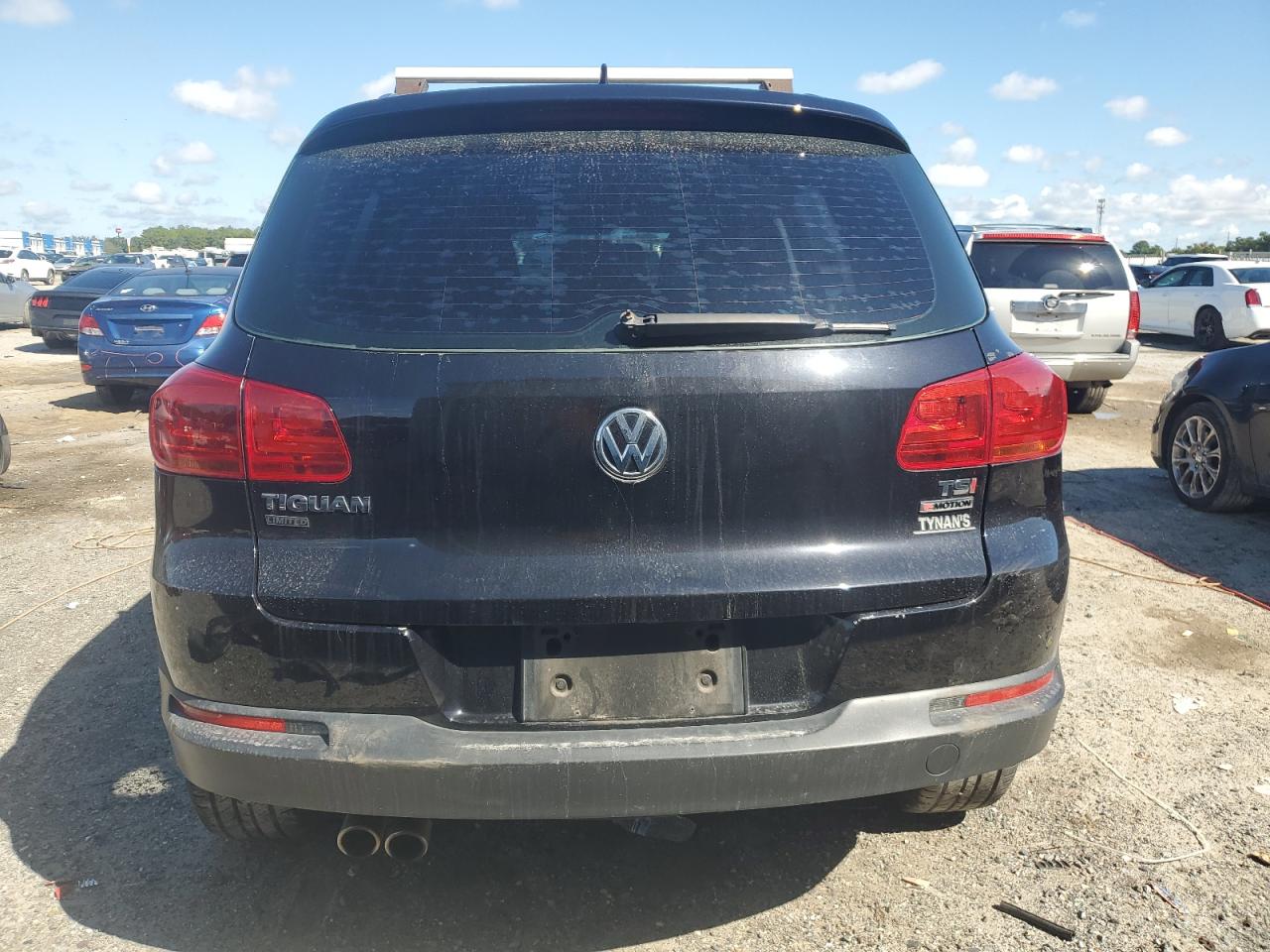 2018 Volkswagen Tiguan Limited VIN: WVGBV7AX0JK003951 Lot: 81550705