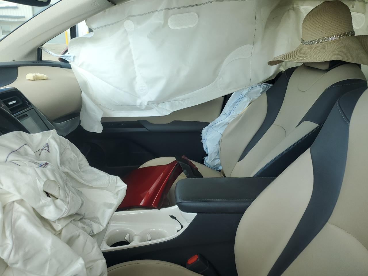 2016 Toyota Prius VIN: JTDKARFU5G3522586 Lot: 81002625