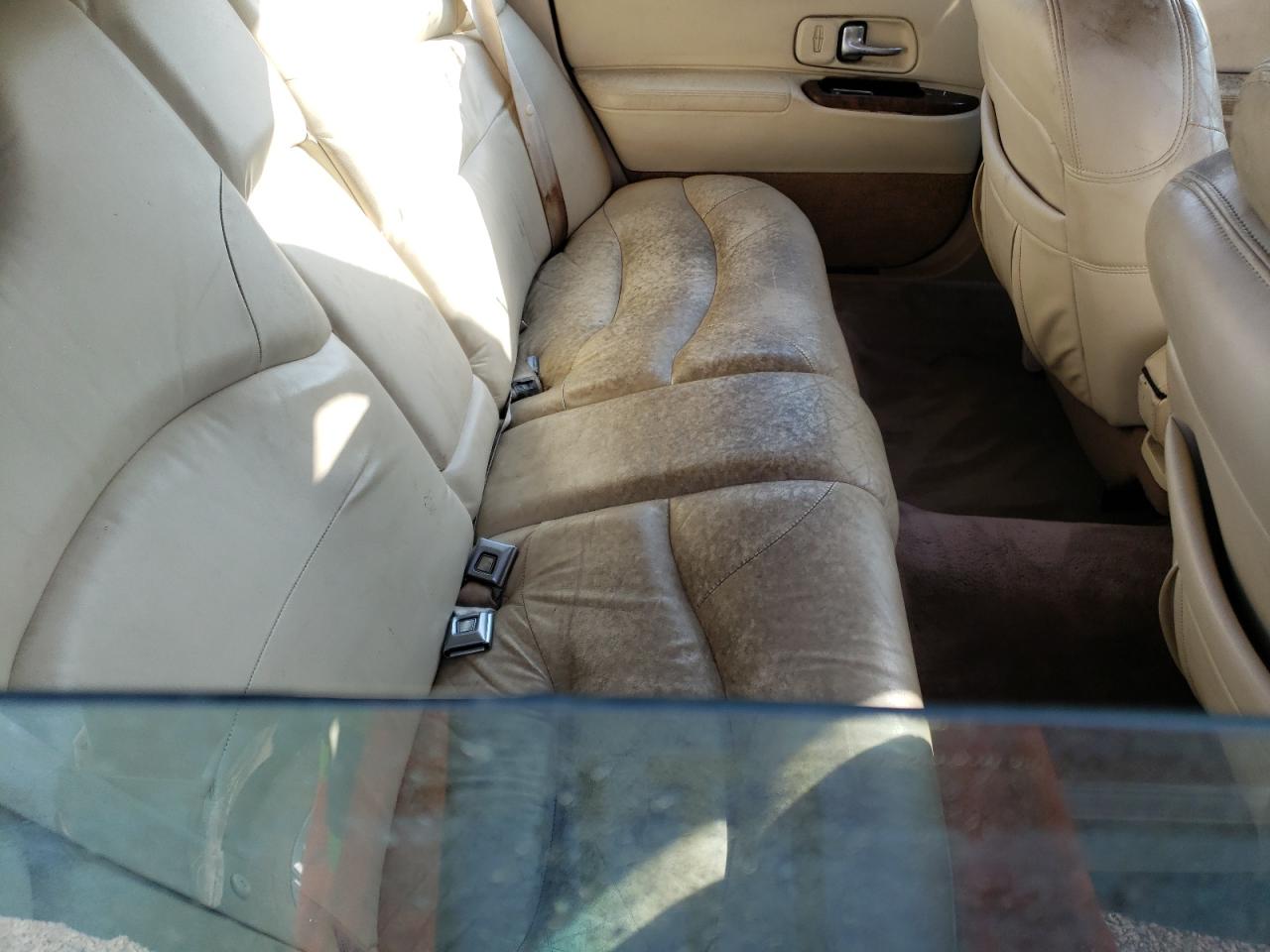1997 Lincoln Town Car Signature VIN: 1LNLM82W8VY623355 Lot: 80130755